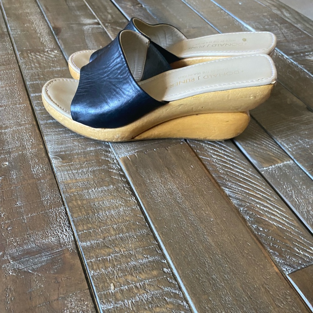 Donald J. Pliner Black Leather Slide Wedge Sandals with Tan Wood-Look Platform - Picture 4 of 9